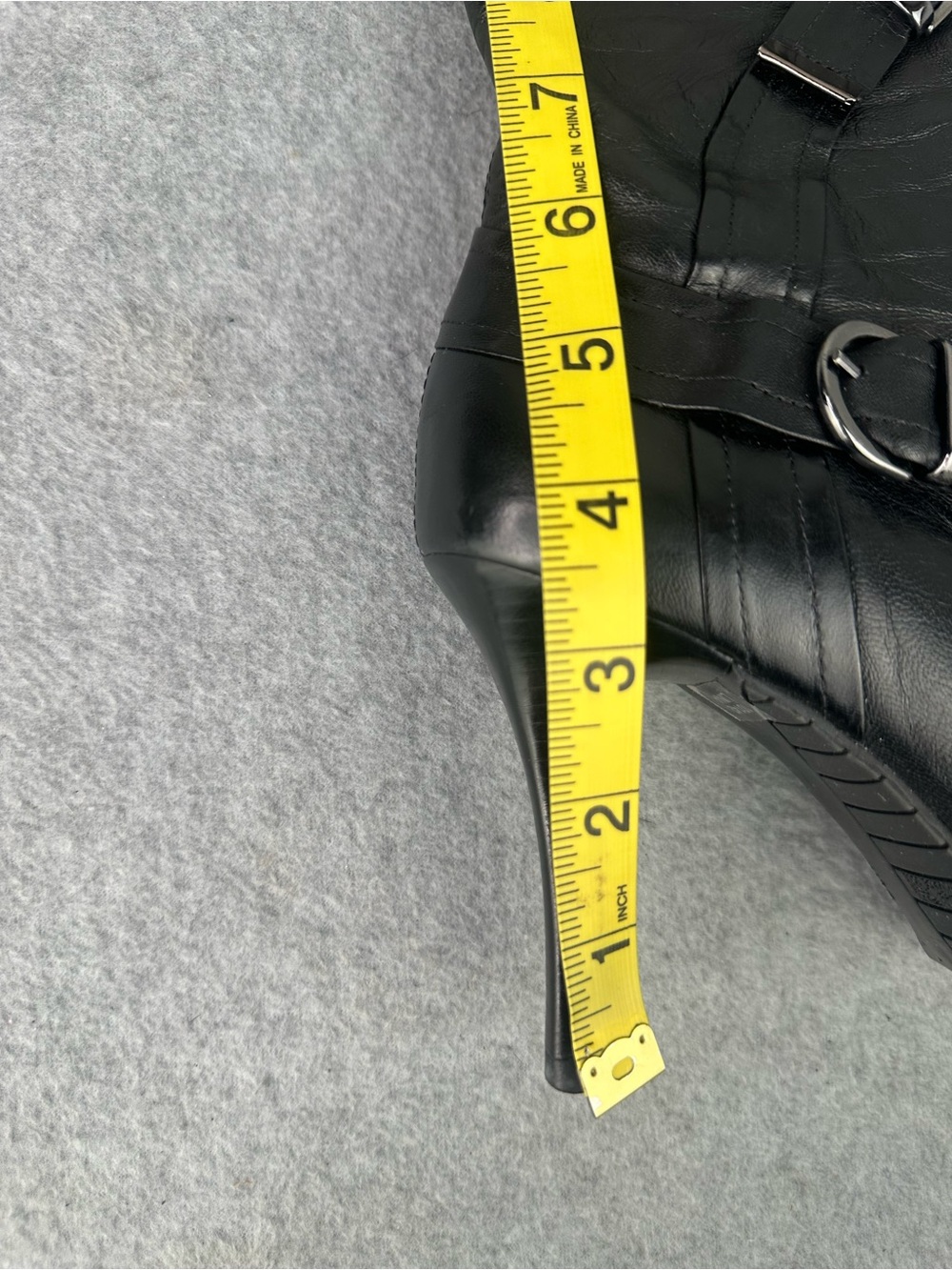 GUESS by Marciano Vintage Y2K Black Leather Buckle Pointed Toe Stiletto Boots 7M - Picture 13 of 14